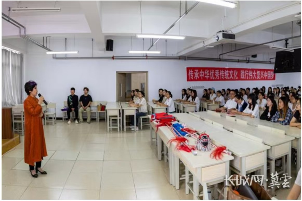 《冀云》——必赢中国官方网站：“新时代 新家乡”主题思政课 探索思政课“新的打开方式”
